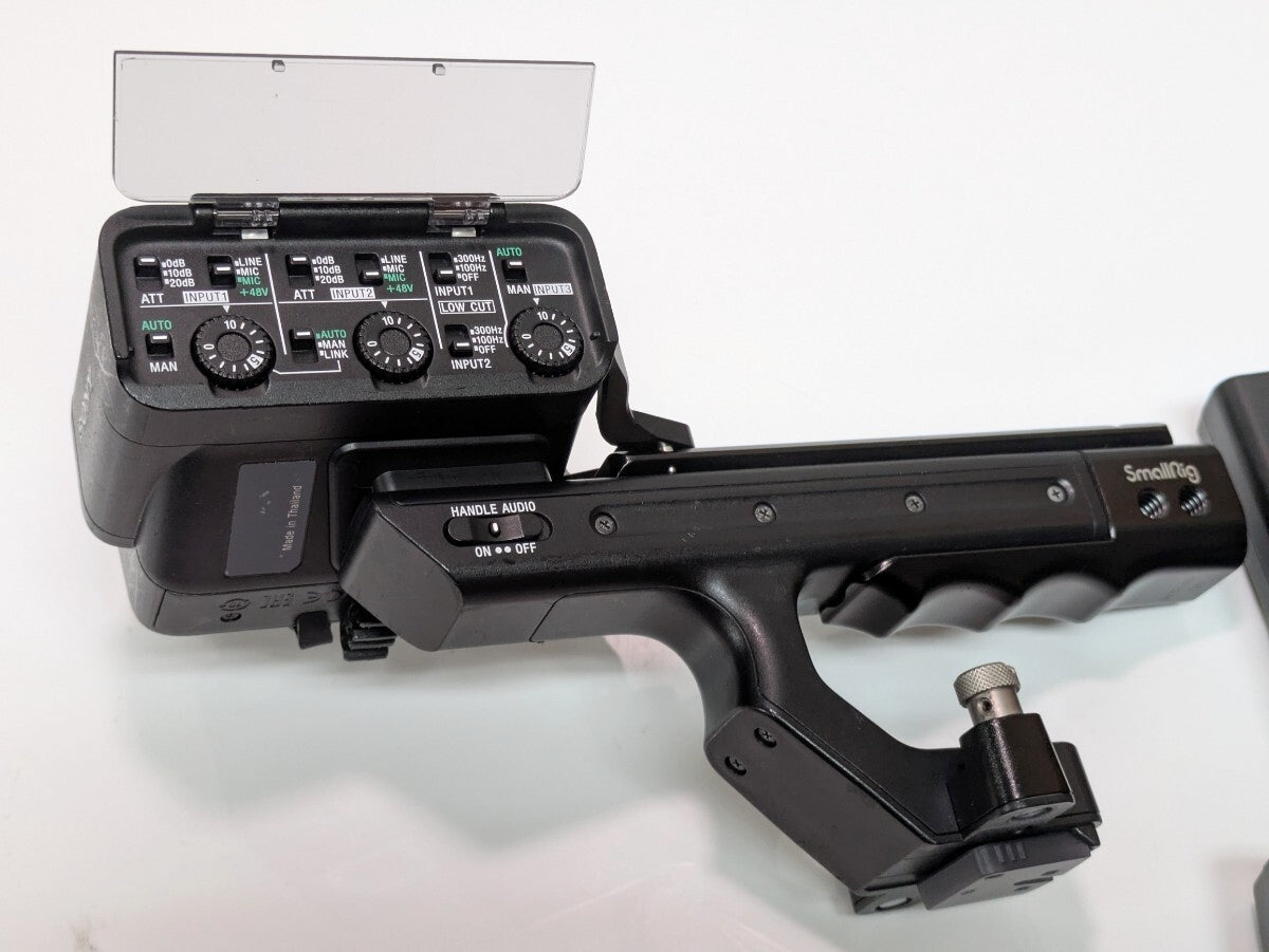 SONY ILME-FX3 Camera Body with XLR Handle and Tilta Rig 4 pcs Battery [b1242489402]