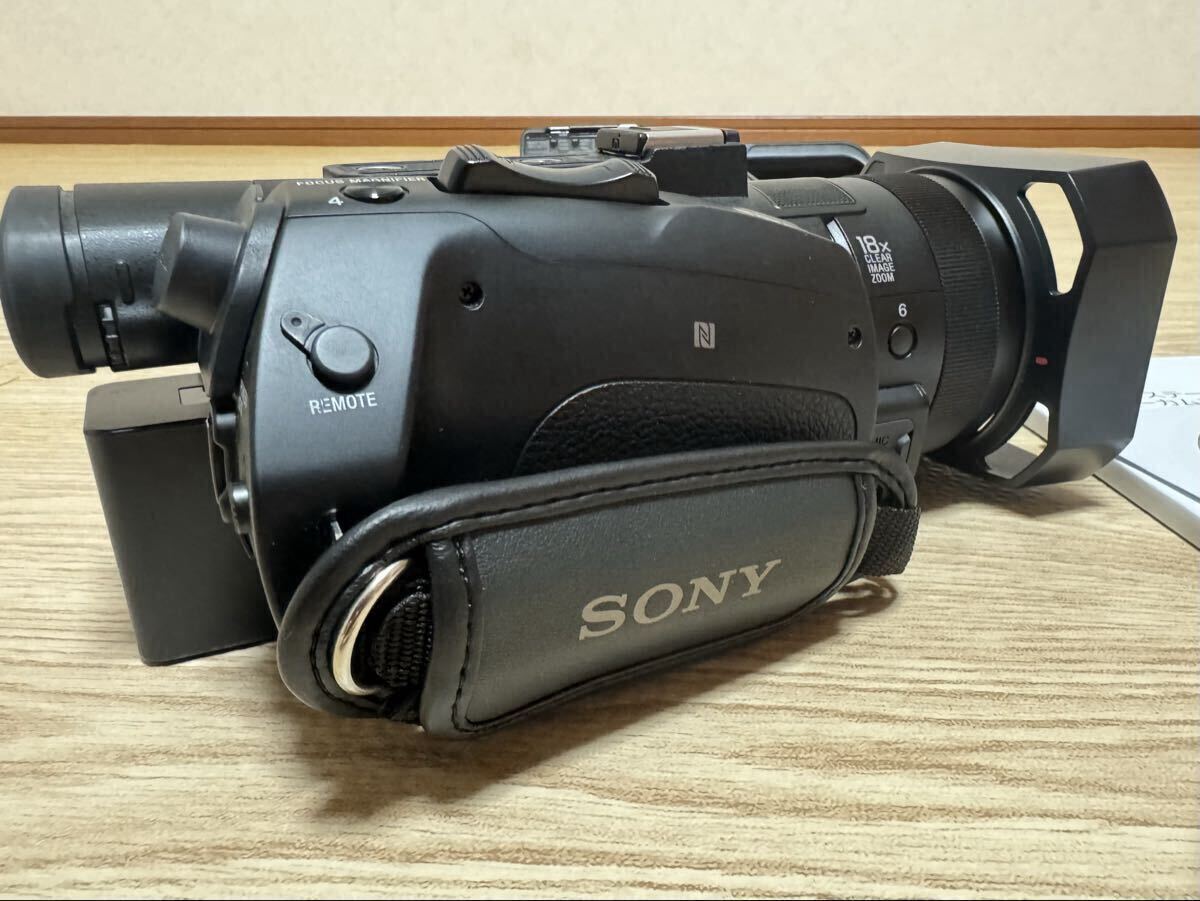 Sony PXW-Z90 4K HDR XDCAM Memory Camcorder with Dual Charger and 2 Batteries [u1242756481]