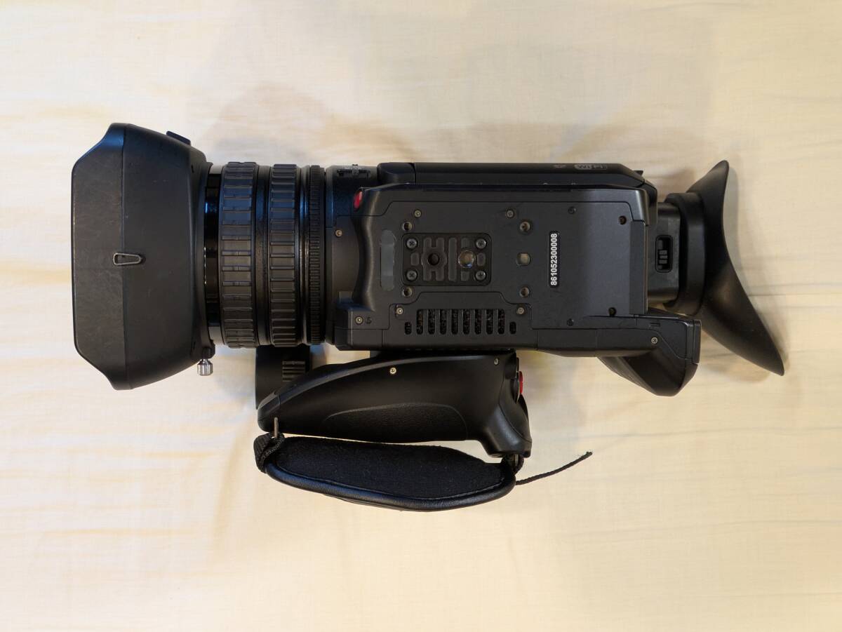 Canon XF205 Professional Video Camera with Accessories [f1248950043]