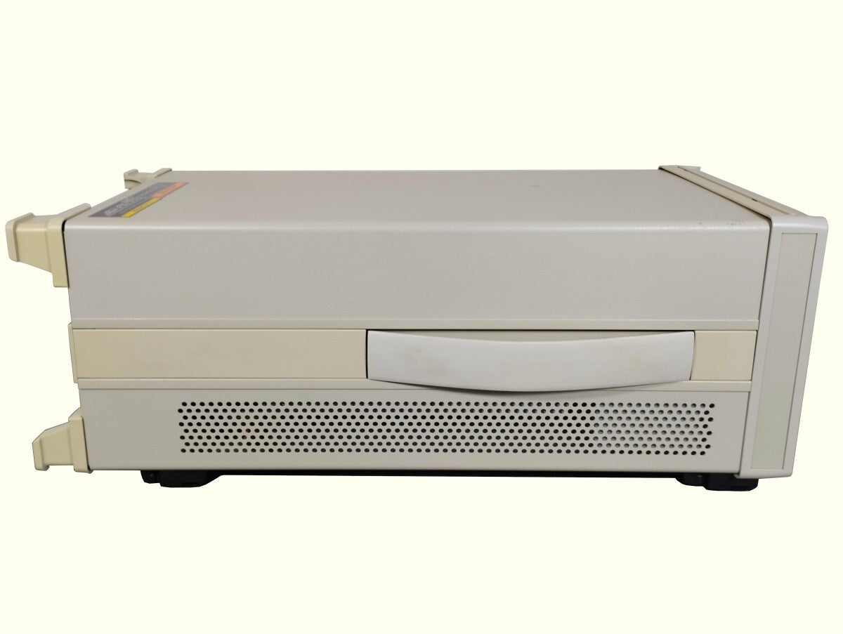 ADCMT 6243 DC Voltage and Current Source Monitor ±110V ±2A [n1177427797]