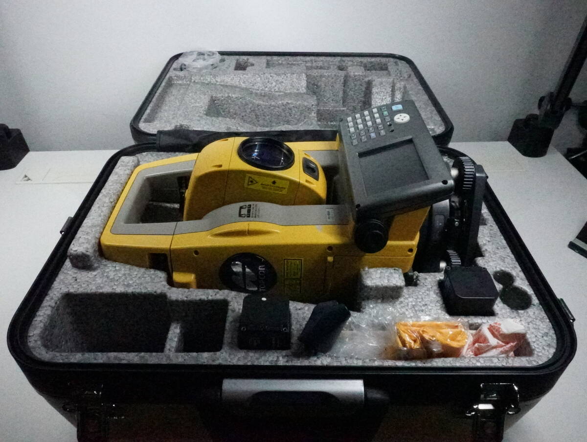 Topcon PS-105A Total Station (for parts or not working) [l1243248817]