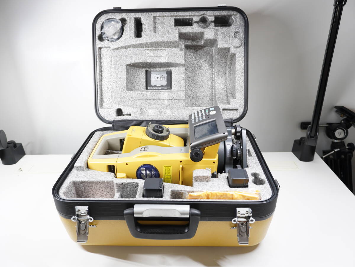 Topcon PS-105A Total Station with Case [n1246586275]
