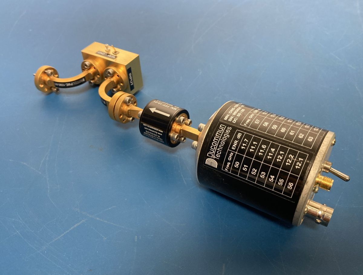 Ducommun ONS-15FF13-11 RF Filter and Amplifier Chain with Noise Source [b1231242752]