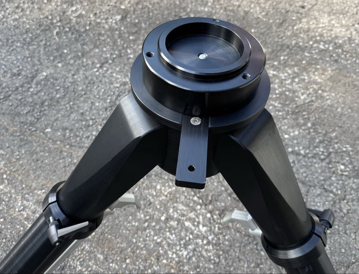 Meade Large Tripod Takahashi JP/NJP Equatorial Mount Adapter [p1198301913]