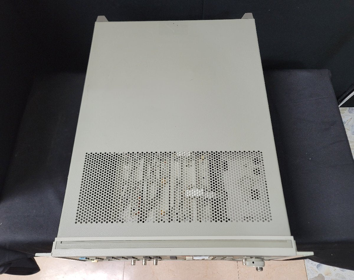 Agilent 8664A Synthesized Signal Generator 100kHz-3GHz [d1203772133]