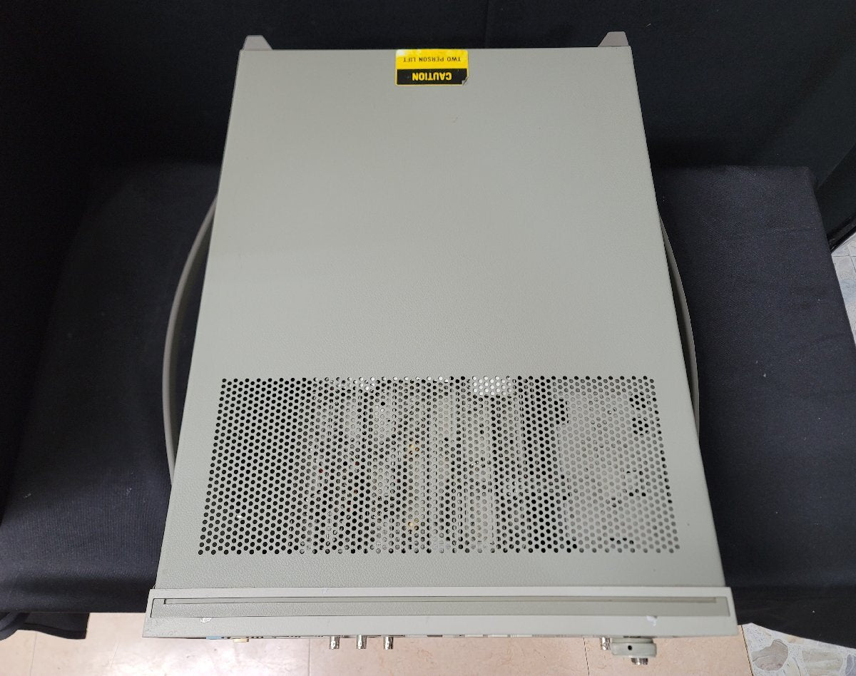 Agilent 8664A Synthesized Signal Generator 100kHz-3GHz [c1203761425]