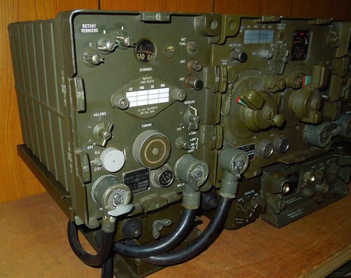 GRC-7 Military Transceiver with CW329 Cover [t817827569]