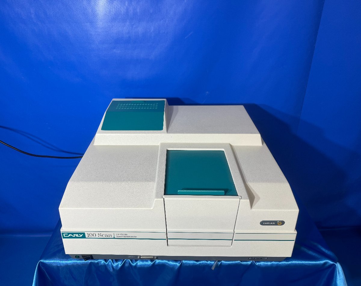 Varian CARY100 SCAN UV-Vis Spectrophotometer [n1240110168]
