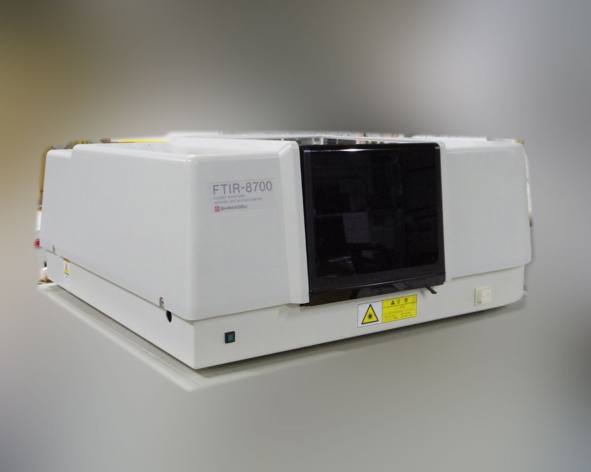Shimadzu FTIR-8700 Fourier Transform Infrared Spectrophotometer [s1242139702]