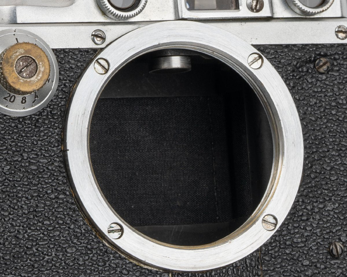 Leica IIIa Silver Film Camera Body + Summar 50mm f2 Lens + Leica Photo Books [b1172128361]