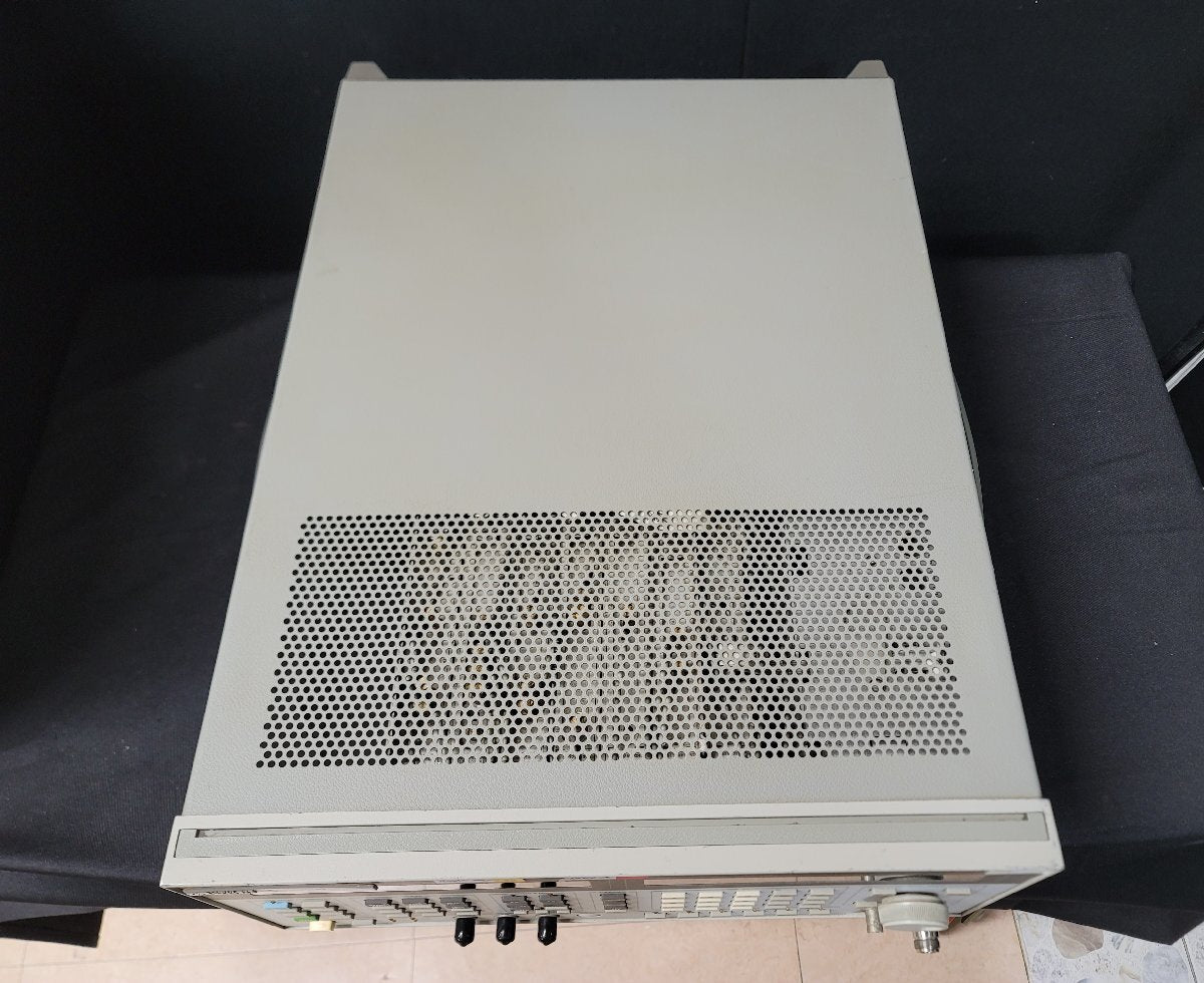 HP 8664A Synthesized Signal Generator 100kHz-3GHz (as-is) [g1203780186]