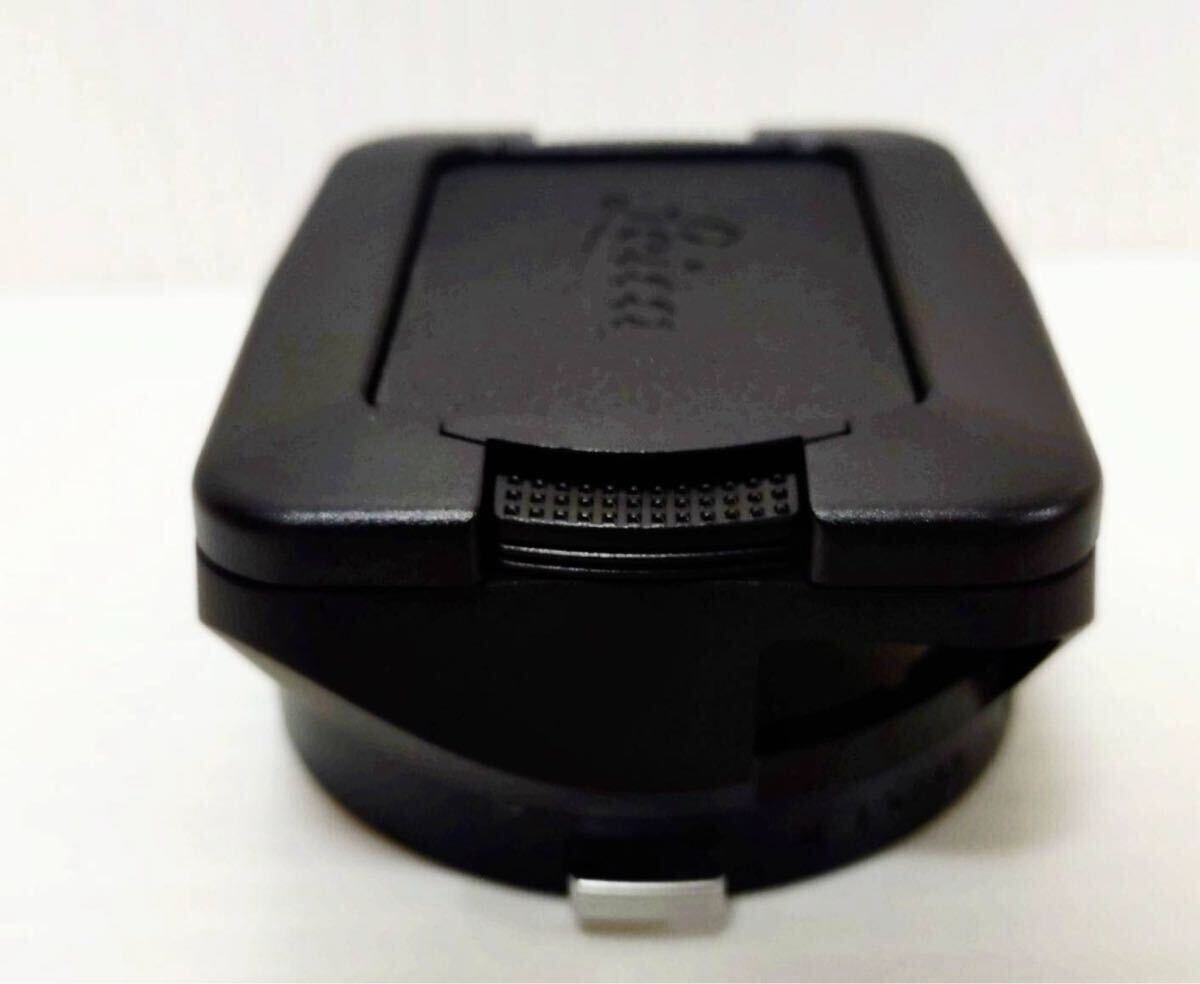 Leica LEICA Plastic Lens Hood with Cap and Box Camera Parts [d1217110579]