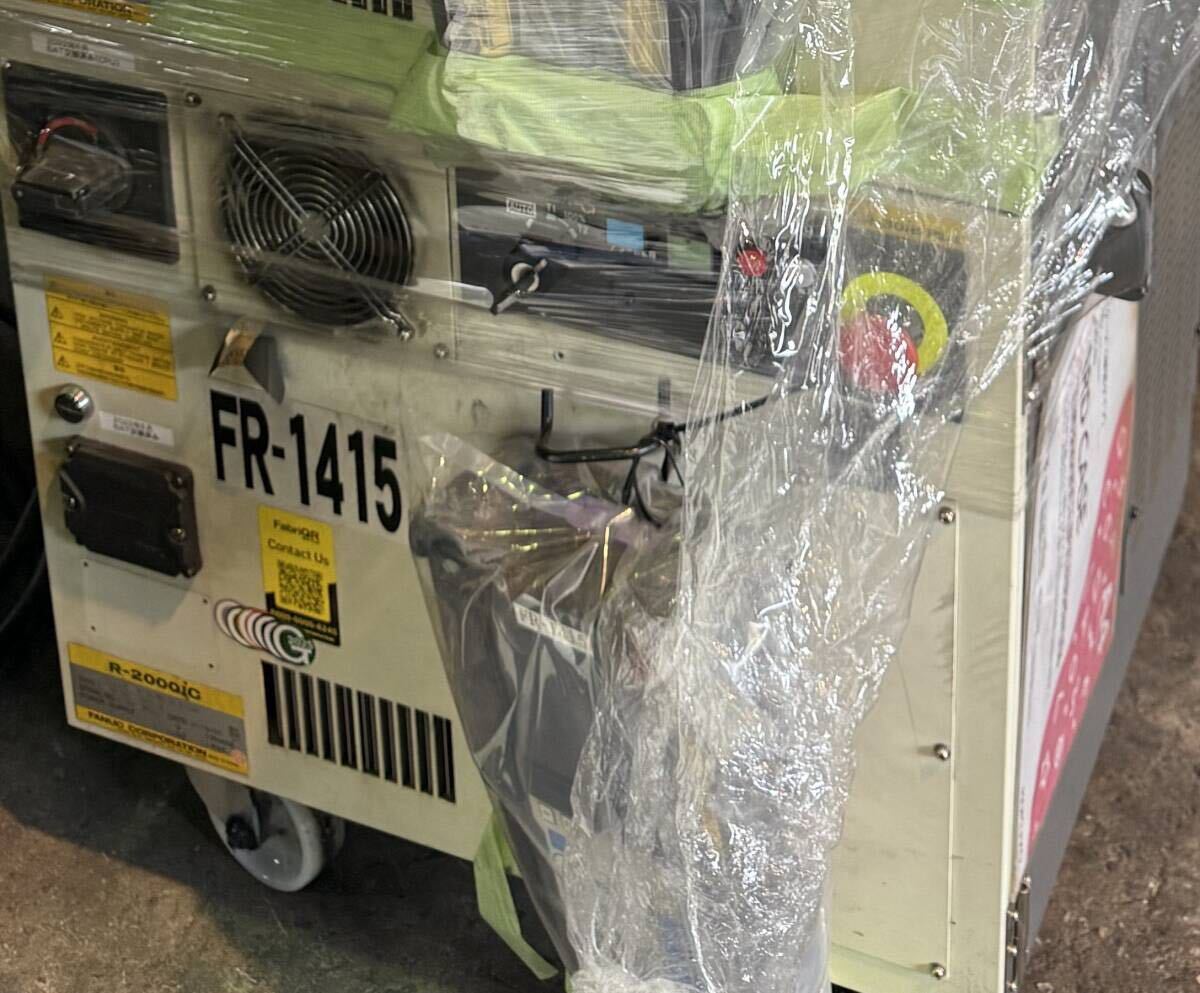 FANUC R-2000iC/165F Industrial Robot [q1236895362]