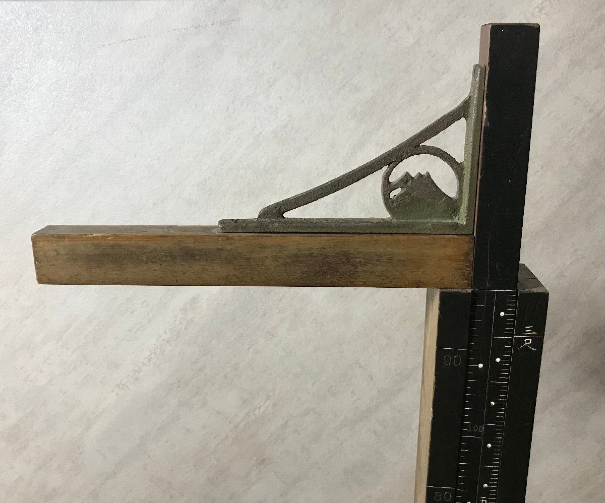 BA4008 Height Measuring Device Antique [m1249083113]