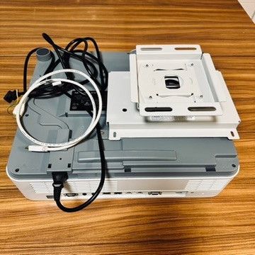NEC NP-P525UL Laser Projector with Ceiling Mount [z654526394]