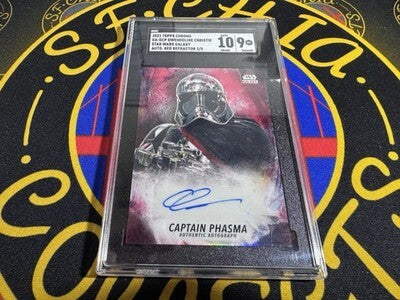 Gwendoline Christie Captain Phasma 2/5 Topps Chrome Galaxy Star Wars [q1216769443]