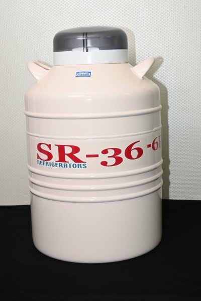 CryoOne SR-36-6R Liquid Nitrogen Freezing Storage Container 36.2L [s1240400435]