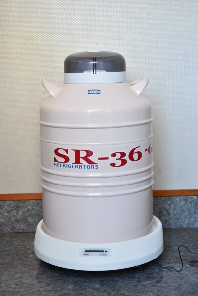 Cryo-One SR-36-6R Cryopreservation Container with Liquid Nitrogen Monitoring Device [n1123654964]