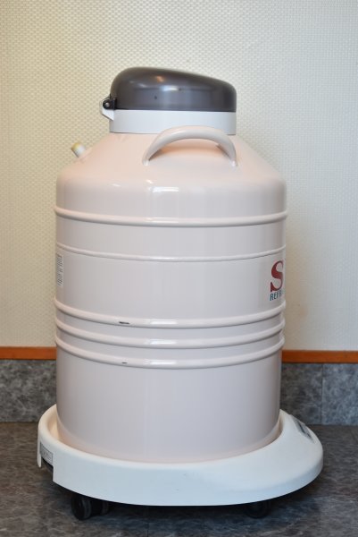 Cryo-One SR-36-6R Cryopreservation Container with Liquid Nitrogen Monitoring Device [n1123654964]