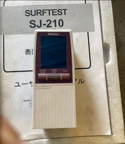Mitutoyo SURFTEST SJ-210 Surface Roughness Measuring Machine [r1195301205]
