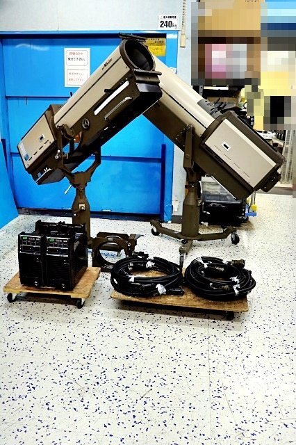 USHIO SUPERSOL XPS3002SR Spotlight Lighting Equipment for Stage and Studios [k1188290388]