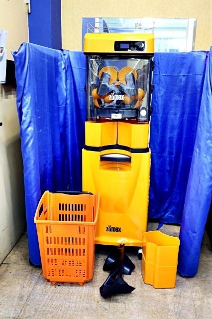 ZUMEX Pro Orange Juicer Fully Automatic Juice Machine [v1190494282]
