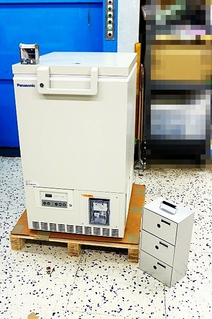 Panasonic MDF-C8V1-PJ Ultra-Low Temperature Freezer with 3-Tier Rack (as-is) [w1246821365]