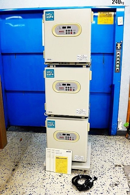 SANYO MCO-5AC CO2 Incubator 3 Units 100V 49L [v1249347014]