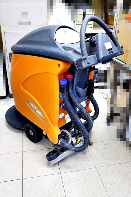 TASKI SWINGO 855B Automatic Floor Scrubber [v1249480289]