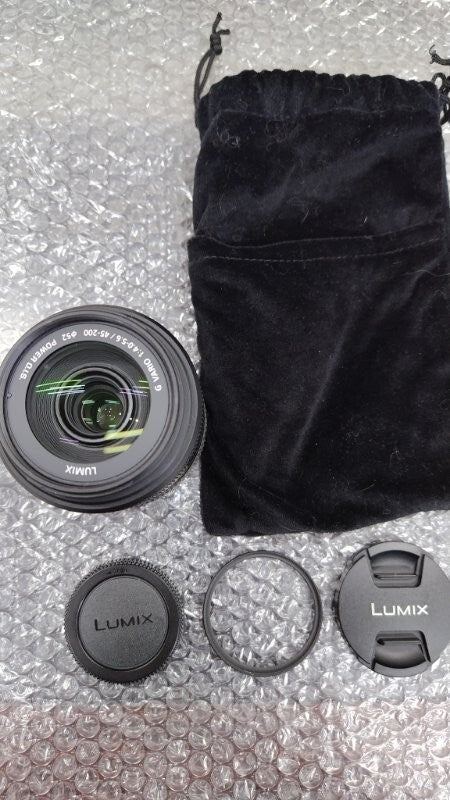 Panasonic LUMIX DMC-GX8 Digital Camera Kit with LEICA Standard Lens and 2 LUMIX Zoom Lenses [x1219043062]