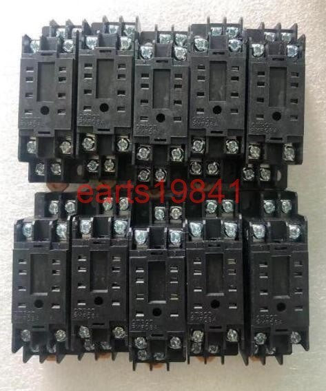 OMRON PYF08A Surface Connection Socket Set of 500 [c1092986531]