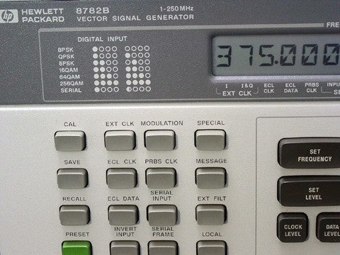 HP 8782B Vector Signal Generator 250MHz 256QAM [m401672996]