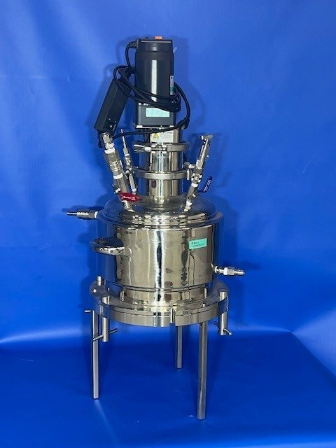 Advantech KST-293-10-UH-JA-S/AG-02-40W Pressurized Filter [c1182679793]