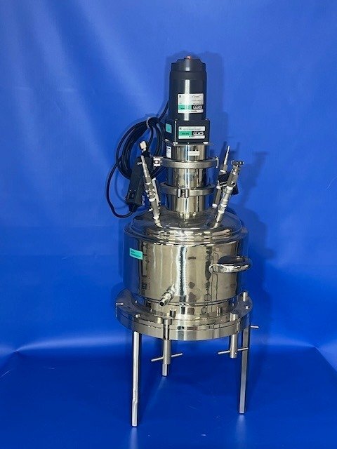 Advantech KST-293-10-UH-JA-S/AG-02-40W Pressurized Filter [c1182679793]