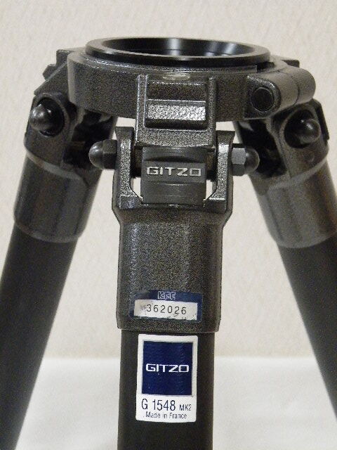 GITZO G1548 MK2 Carbon Tripod with G1422 and Zachtler FSB6 Fluid Head Video Tripod [l1192079547]