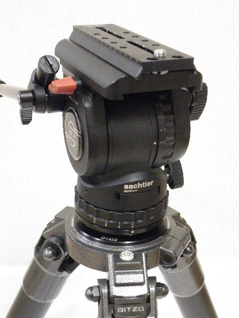 GITZO G1548 MK2 Carbon Tripod with G1422 and Zachtler FSB6 Fluid Head Video Tripod [l1192079547]