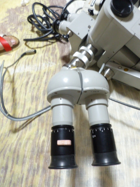 Zeiss Surgical Microscope Large Dual Head with Hitachi CCD (as-is) [g1193542440]