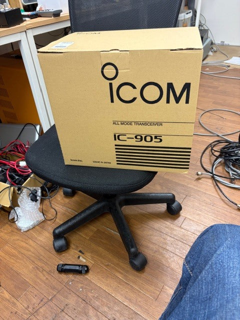 ICOM IC-905 Radio [p1218070332]