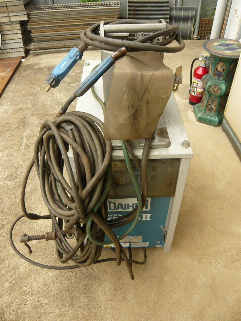 Daihen XD350Ⅱ CPXD-350(S-2) DC Power Supply with Wire Feeder 3-Phase 200V (for parts or not working) [s1232219604]