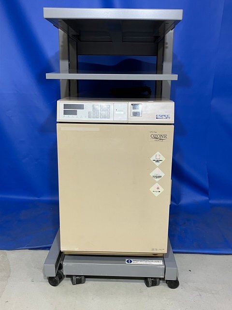 Espec SU-220 Environmental Test Chamber -20 to 150C 22.5L [1241050543]