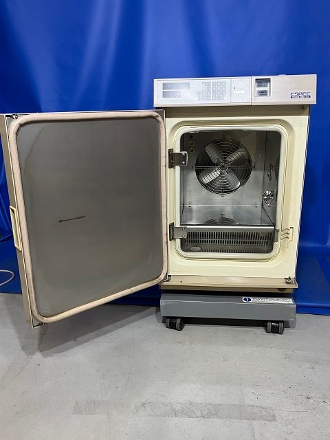 Espec SU-220 Environmental Test Chamber -20 to 150C 22.5L [1241050543]