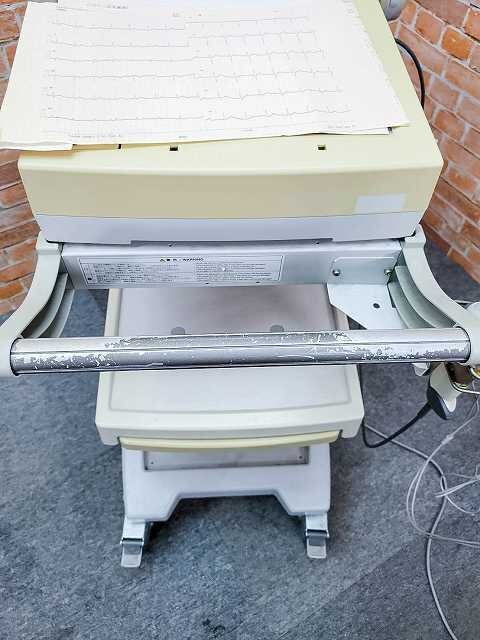 Fukuda FCP-7541 ECG Monitor with Automatic Analysis and Stand [f1241689177]