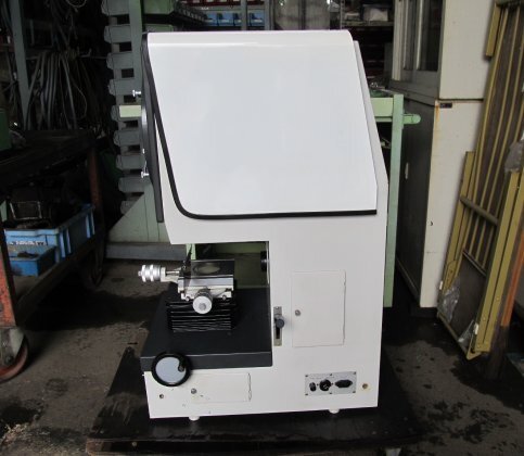Mitutoyo PJ-300 Optical Measuring Instrument with Fixed Screen φ300mm [r1242823295]