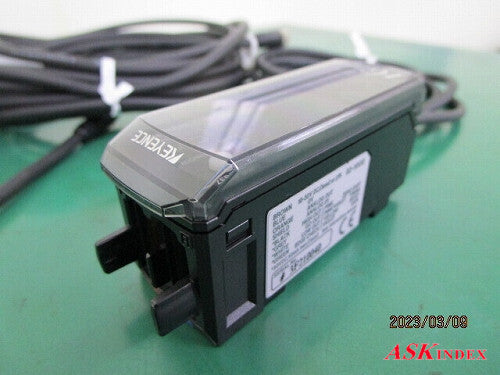 Keyence IG-028 CCD Digital Laser Sensor Head with Amplifier Unit IG-1000 (5m) [f1224853611]