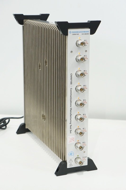ROHDE & SCHWARZ CMW100 Radio Tester [g1179715138]