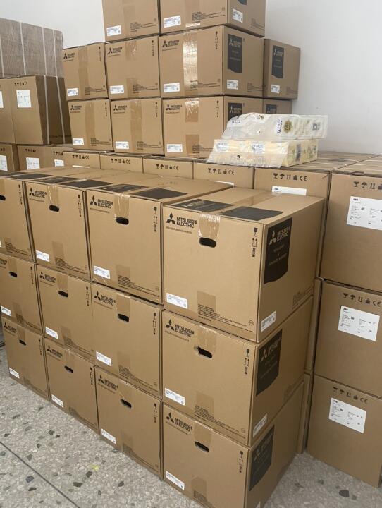 MITSUBISHI FR-A840-00126-2-60 Frequency Inverter [c1068068107]