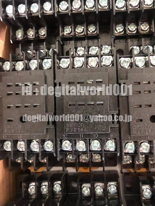 OMRON PYF14A Surface Connection Socket Set of 500 [k1096715754]
