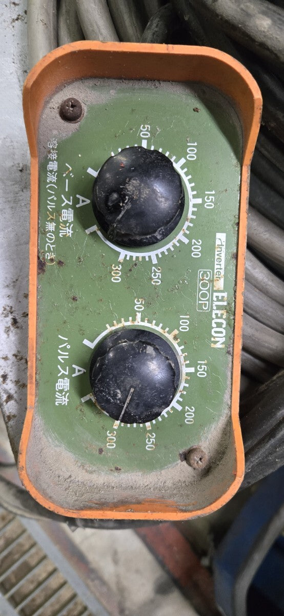 Daihen AVP-300 TIG Welder with Torch and Remote [k1235452778]