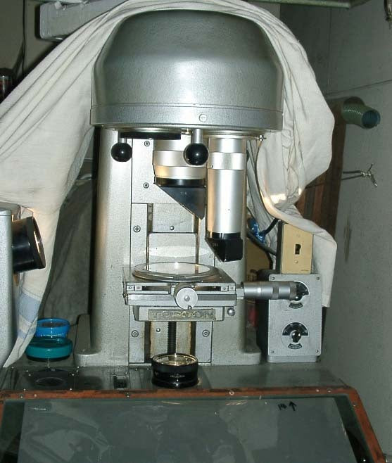 Large Screen Projector [q1005865226]