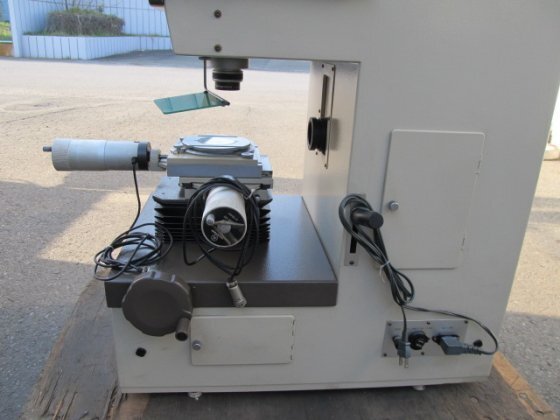 Mitutoyo PJ300H Optical Measuring Instrument [m1242825310]